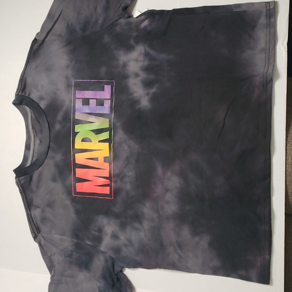 Marvel short sleeve crop top